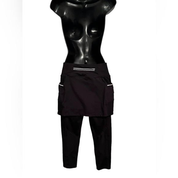 Athleta Black Be Free 2 in 1 Skirt Skort Sz XS Skort
Leggings Reflective active - Picture 3 of 5